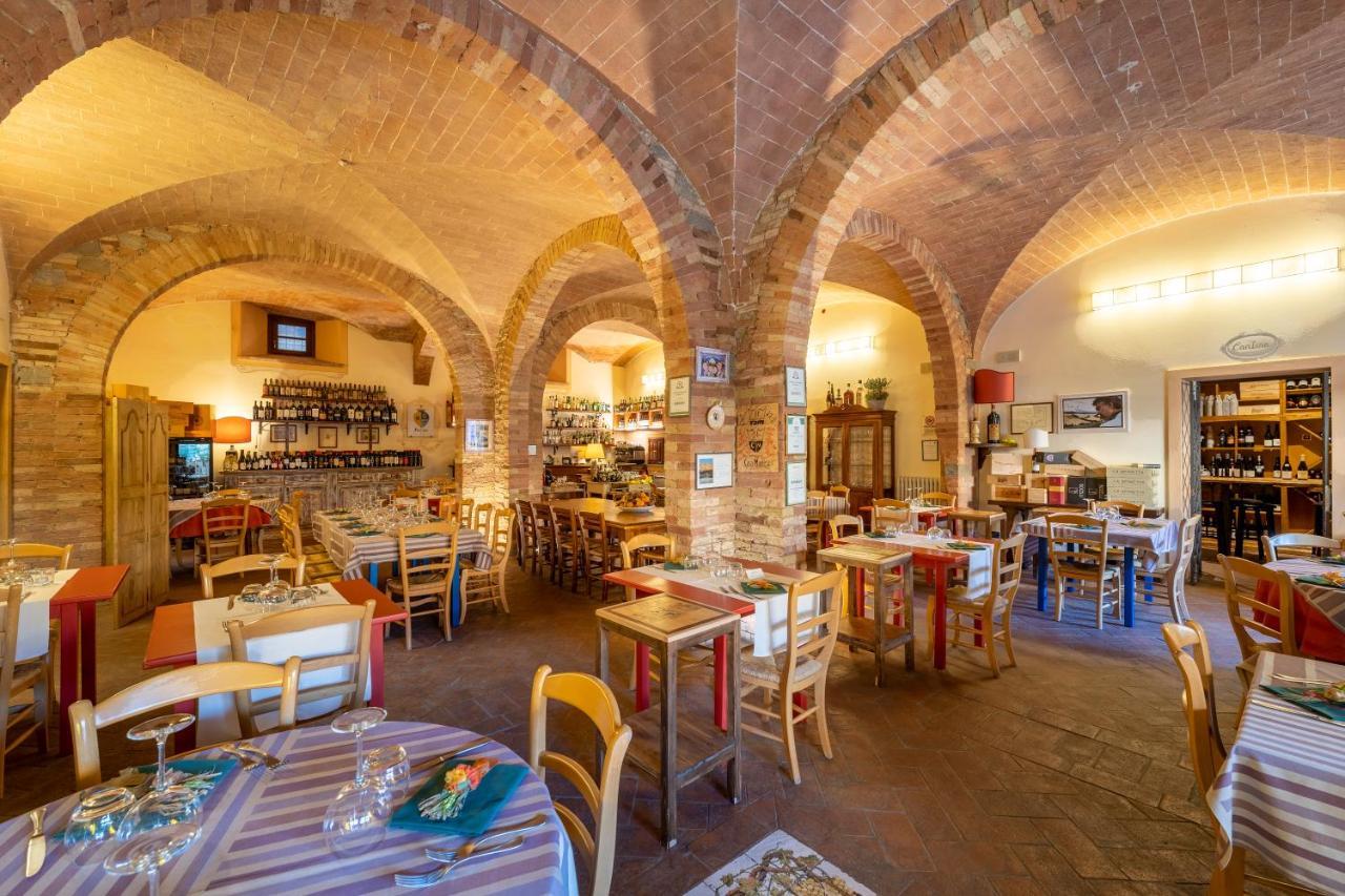 Le Vecchie Cantine Hotel Chianni Kültér fotó